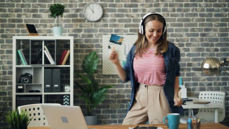 Work Breaks and Productivity boost focus at desk