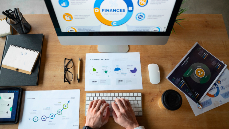 Employee financial wellness programs with budgeting and planning